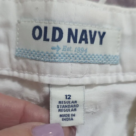 Old Navy White Classic Chino Shorts Women's Size 12 - Picture 7 of 14